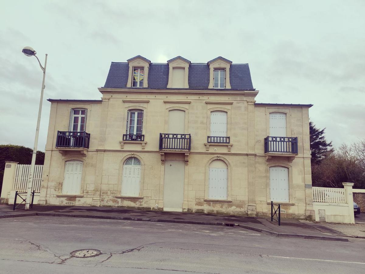 F2 - 30m2 Face A La * Luc-sur-Mer